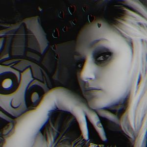 Meet your Posher, Liz